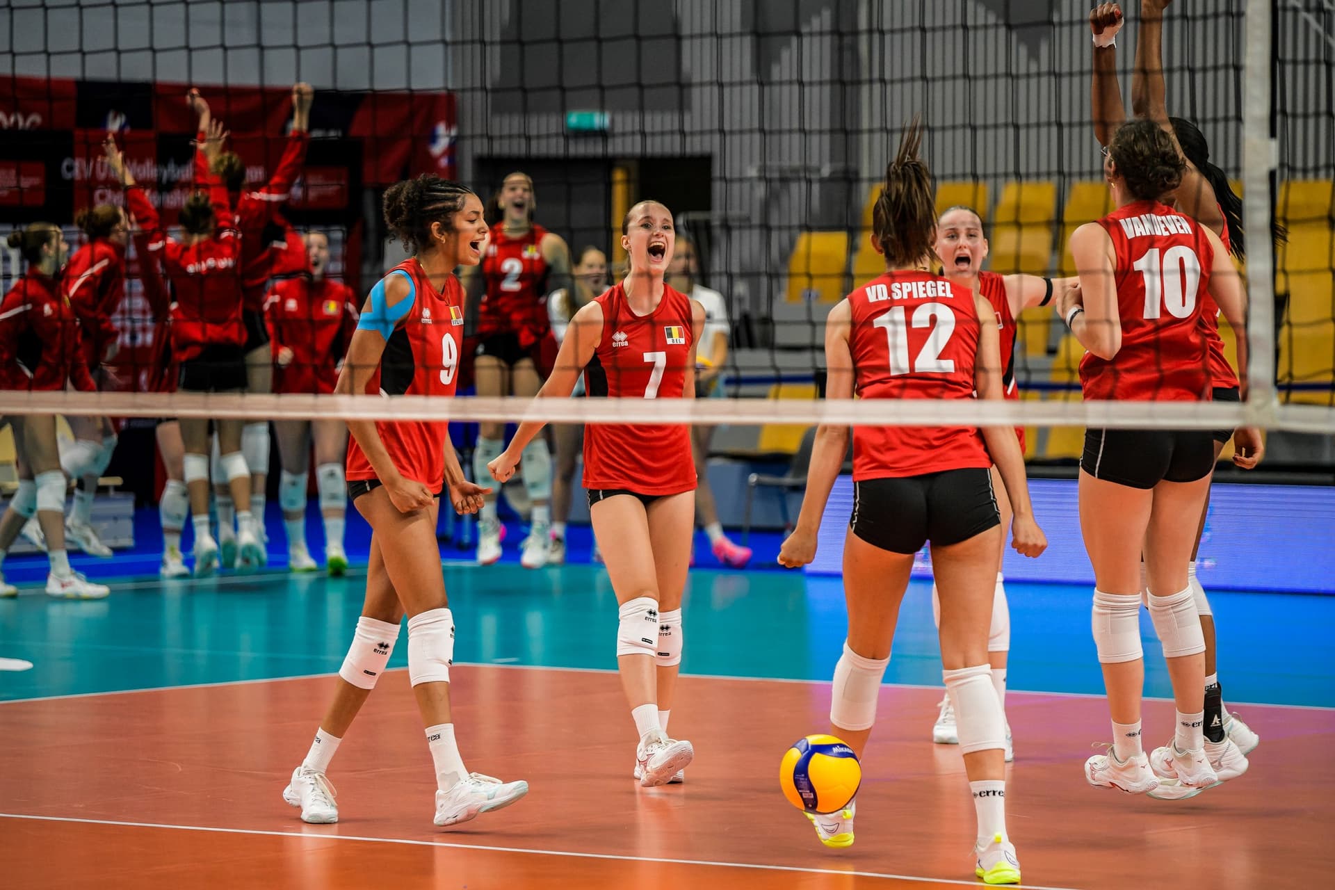 volej 14